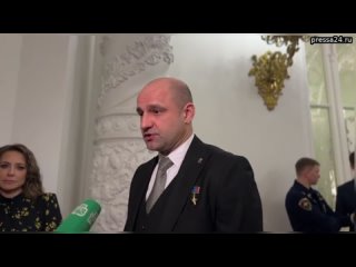 Наша страна развивалась под руководством нашего президента, у него огромная поддержка и доверие всех