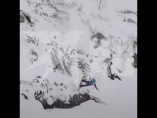 Лыжница упала