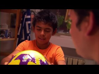 La Pelota de Fútbol / The Football / The Soccer Ball (2009) короткометражный дети в кино