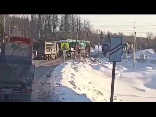 В Пермском крае грузовой поезд протаранил грузовик