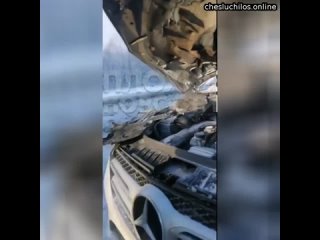 В Новгородской области мужчина спас Mercedes автоледи, который заглох на трассе, а потом еще и загор