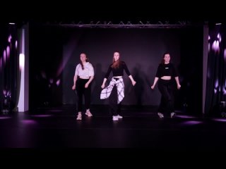 Хип-хоп для взрослых в школе танцев “Hive“ г. Екатеринбург,Восточная,56