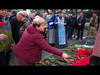 Сегодня, в День памяти воинов-интернационалистов, возложили цветы к мемориалу на улице Морской... Вместе с теми, кто прошел очен