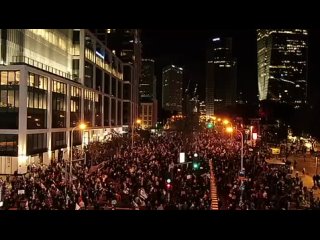 🪧🇮🇱 La Policía de Tel Aviv dispersó a los cientos de manifestantes que salieron a las calles este sábado 9 de marzo para exigir