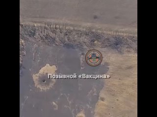 🇷🇺🇺🇦 La artillería rusa destruye un tanque ucraniano en Krasnopol en dirección Avdiivka