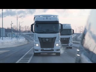 Видео с Путиным за рулём КамАЗа. Президент доехал на грузовике до многофункциональной зоны трассы М-12 Восток под Казанью.