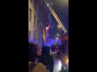 ❗️Сильный пожар  в доме 237 на Лиговском проспекте.

О п?