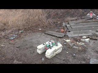 ‼️🇷🇺💥 Дроны 9-й гвардейской мотострелковой бригады наносят атаки на личный состав и технику врага на направлении Донецкa

На это
