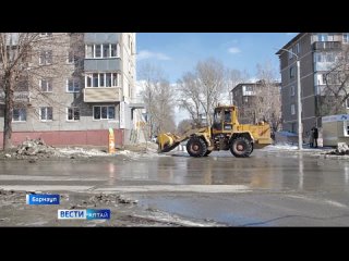 В Рубцовском районе на реке Алей начался ледоход.