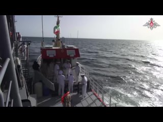 🇮🇷🇷🇺🇨🇳 Корабли ВМС Ирана, ВМФ России и ВМС Китая приступили к выполнению задач международного военно-морского учения «Морской по