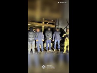Хлопцев вернули в стойлоГосударственная пограничная служба Украины задержала двух мужчин, пытавшихся сбежать в Молдавию в п