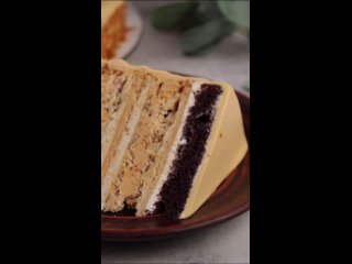 Рецепт торта “Крещатый Яр”. Смотрите видео со звуком!