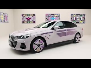 BMW представила технологию изменения цвета корпуса автомобиля в реальном времени.