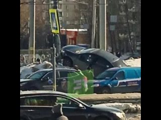 Чудодейственное свойство снежных завалов на дорогах Челябинска