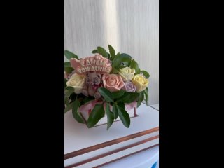 Video by Сладкий комплимент. Цветы из шоколада.  Печора