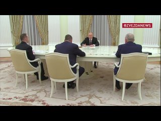 Путин на встрече с другими кандидатами в президенты отметил, что цели у них общие. И призвал продолжить активную совместную раб