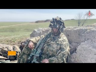Снайпер разведывательного подразделения Крымского полка ВДВ с позывным «Болт» сбил дрон ВСУ из снайперской винтовки