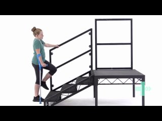 Тренировка на лестнице, частичная нагрузка, с костылем на предплечье 02