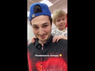 Стефан не хочет уезжать, он хочет остаться с мамой🥰