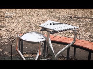 С началом климатической весны в брянском парке Соловьи выросли... новые музыкальные инструменты. Зеркальный глюкофон и трубч