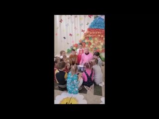 В Стрелковском детском саду «Ласточка» прошел утренник «Вся семья вместе, так и душа на месте»