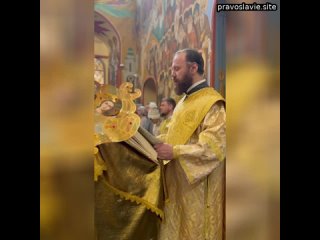 Божественную литургию в Неделю о мытаре и фарисее в Богоявленском кафедральном соборе совершили митр