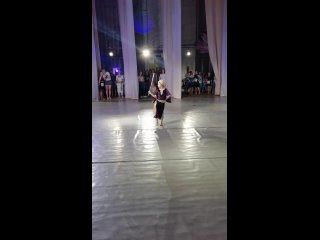 Видео от Продажа костюмов для восточных танцев !