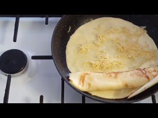 Манный блин с сыром