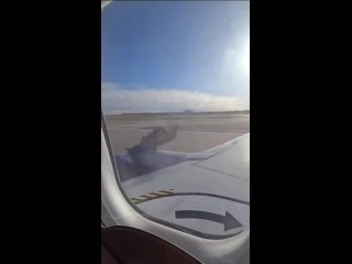 Пассажир заснял разваливающийся при взлете Boeing