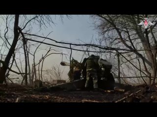 Видео: ‼️🇷🇺💥Гаубица Д-20 накрыла минометный расчет врага в приграничном с Курской областью районе

▪️Операторы расчетов БпЛА в к