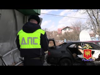 ГИБДД устанавливает обстоятельства дорожно-транспортного происшествия на АЗС в Донецке