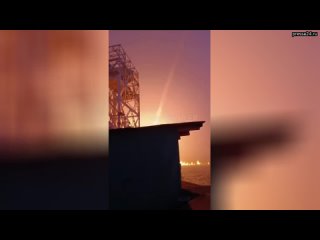 Очевидцы выкладывают кадры утреннего ракетного удара по ДнепроГЭС   Осторожно, в видео ненормативна