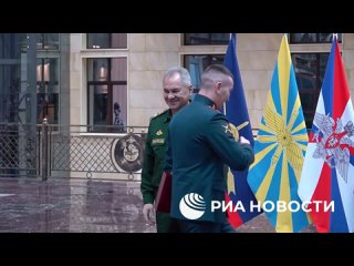 Награждение_Министром_обороны_РФ_военнослужащих_ВС_РФ_медалью_Золотая