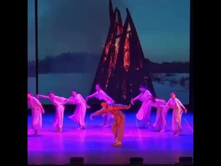 Студенты выступают под Многознала