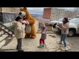 Видео от Злат Аниматоры: Ростовые Куклы
