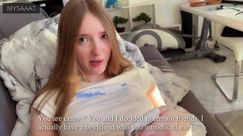 Молоденькая русская шалашовка дала другу пока муж спит в другой комнате