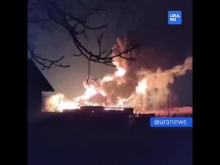 В Каневском районе Краснодарского края упал неопознанный летательный объект. В результате падения начался крупный пожар. Жители