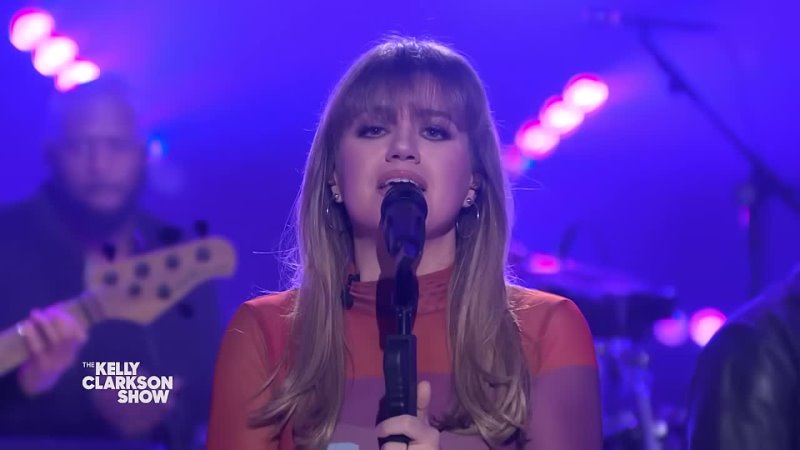 Kelly Clarkson Covers Jaded By Miley