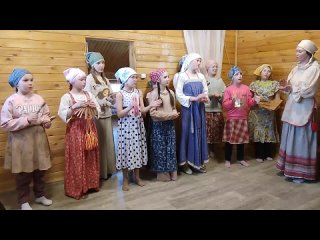 Поём дружно со школьницами села Благовещенское на встрече “Погружение в Традиционную народную культуру“