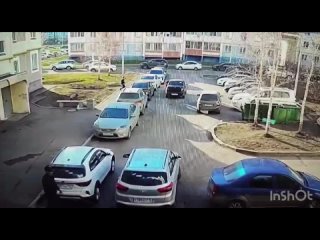 В Нижнекамске мальчик с разбега врезался в движущийся автомобиль