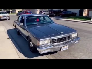 Some say Sundays are for oldies.  Here is a restored 1989 Chevy Caprice LAPD Dual Purpose vehicle. This is what we call an oldie