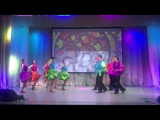 “Московская кадриль“, Исполняет: Танцевальный коллектив “Бриз“, 14 лет