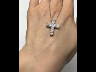 Крест и пусеты с бриллиантами