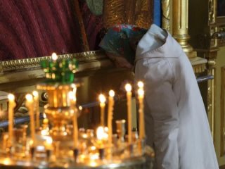 Акафист Пресвятой Богородице перед иконой «В скорбех и печалех Утешение»