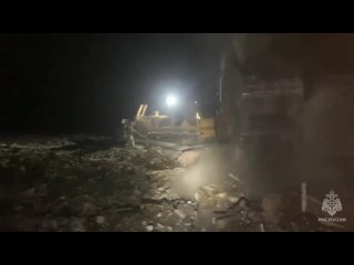 Огнеборцы Адыгеи ликвидировали открытое горение  на территории полигона  твёрдых бытовых отходов, на  окрайне хутора Красненский