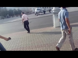 Владимир Путин в Воронеже ,посадка вертолета на Площадь Ленина (720p).mp4