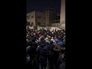 For the third day in a row, a human flood erupted in Amman, Jordan to besiege the zionist embassy in protest of the zionist crim