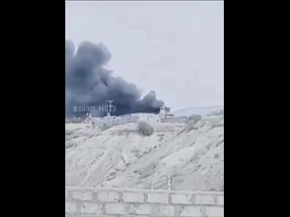🇮🇷На иранской военной базе произошел мощный взрыв

По информации из Сети, база КСИР расположена в городе Раск в иранской провинц