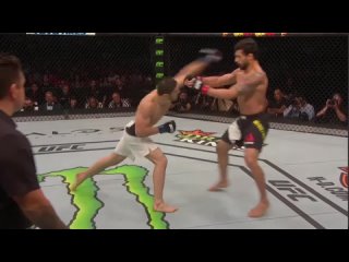 UFC 267 _ Ислама Махачева нокаутировали на UFC 192