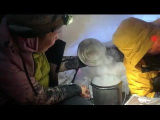 🤩  Альпинист Евгений Кривошапкин рассказал о лыжном походе по горам Черского хребта в Якутии